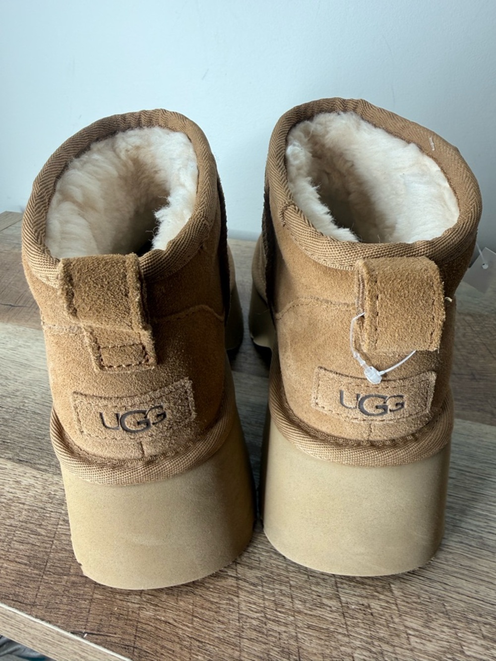 UGG New Authentic Classic Ultra Mini New Heights Chestnut Tan Platform Size 8 - Picture 5 of 13